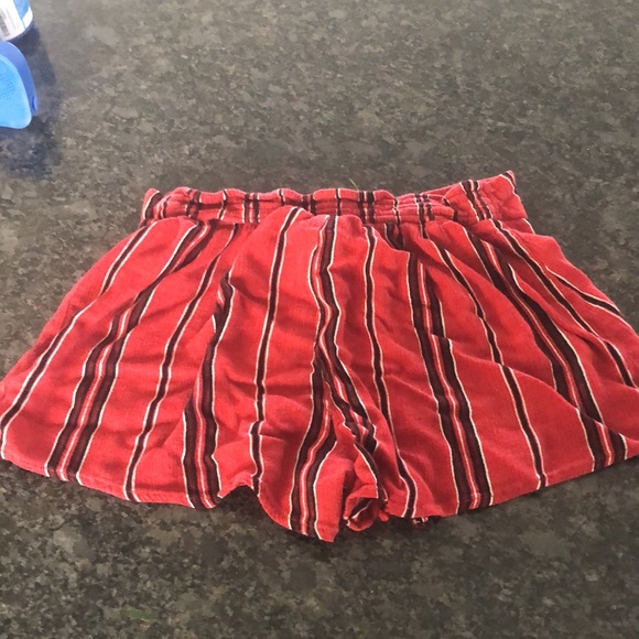 Womens shorts 2 pairs - Picture 3 of 6